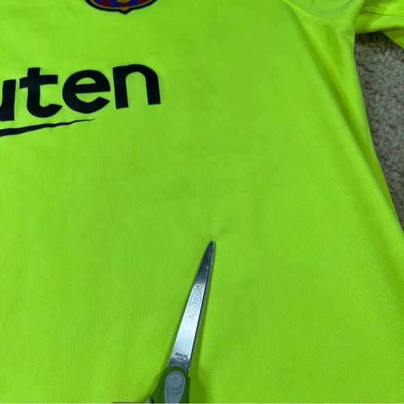 Nike FC Barcelona Soccer Football Jersey Men’s sz XL Authentic 2018/19 - Picture 8 of 9